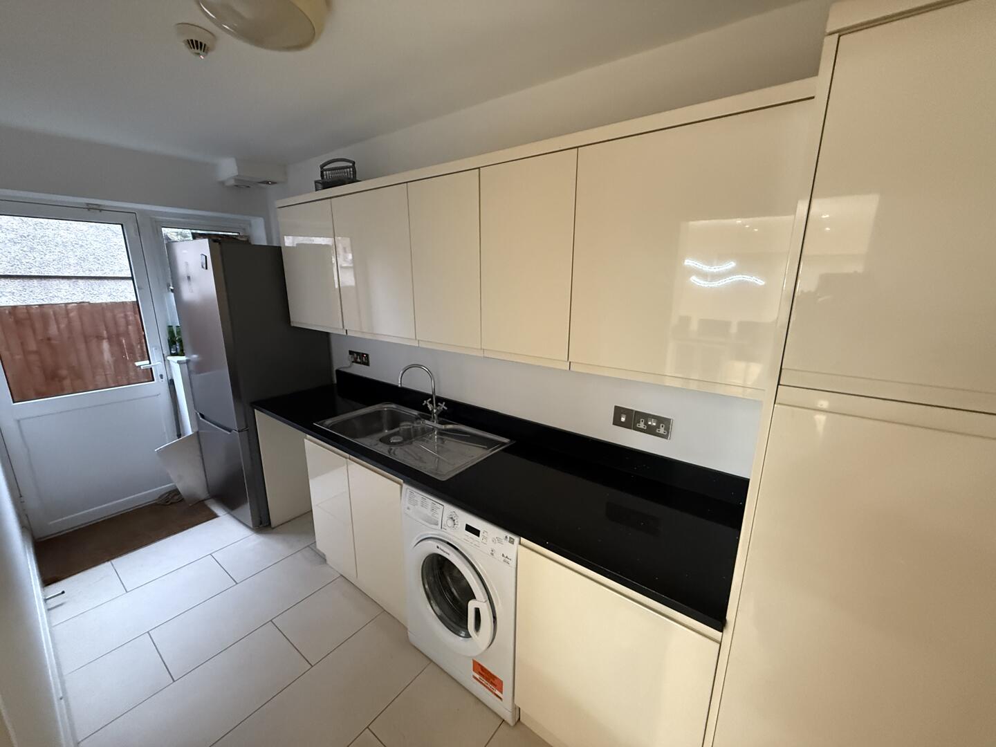 Fairfield Approach, Staines-Upon-Thames